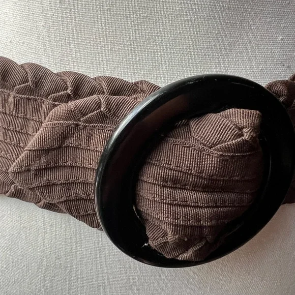 Brown Textured Vintage brown crinkle belt. 32 inches 2 inch wide - Picture 7 of 7